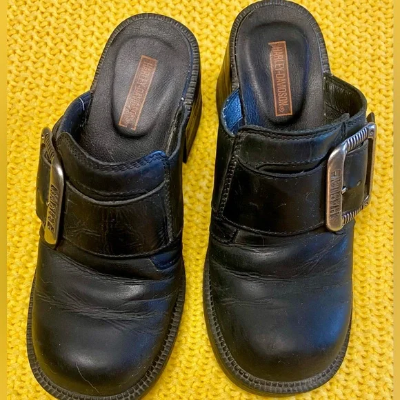 Harley Davidson Motorcycles Women's Size 6.5 Black Leather Clogs - Picture 1 of 6